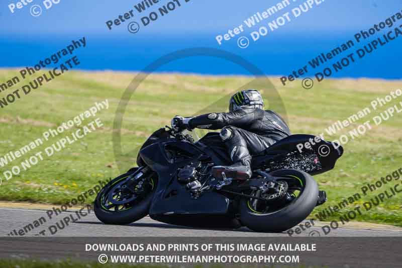 anglesey no limits trackday;anglesey photographs;anglesey trackday photographs;enduro digital images;event digital images;eventdigitalimages;no limits trackdays;peter wileman photography;racing digital images;trac mon;trackday digital images;trackday photos;ty croes